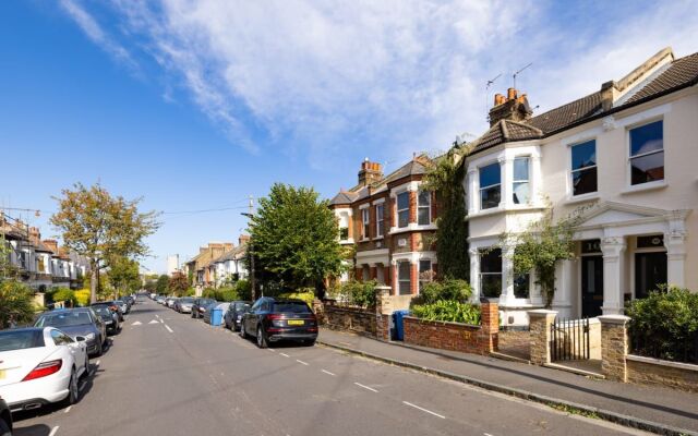 The Camberwell Secret - Alluring 3bdr House With Garden