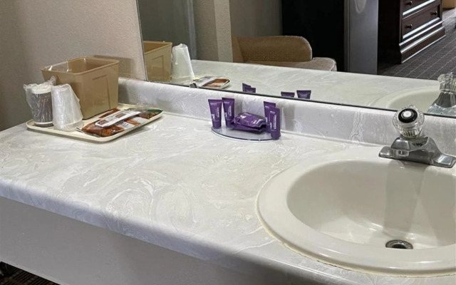 Knights Inn & Suites Emporia