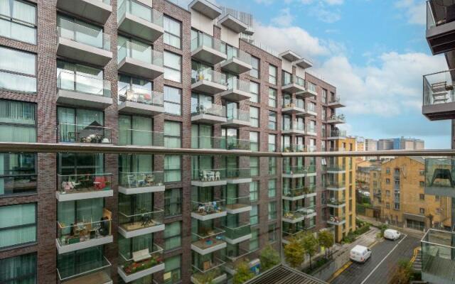 Tower Hill Serviced Apartment