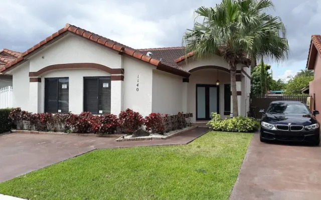 Hennessey House USA I