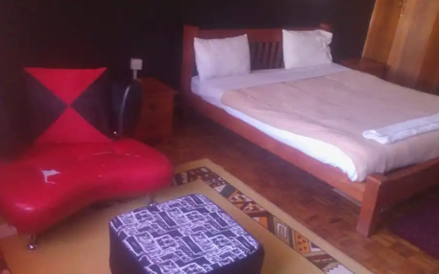 Rose Wood Lounge