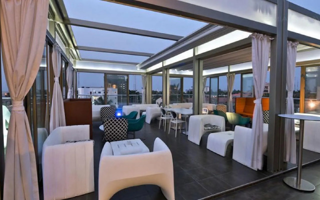 Maison Fahrenheit Hotel