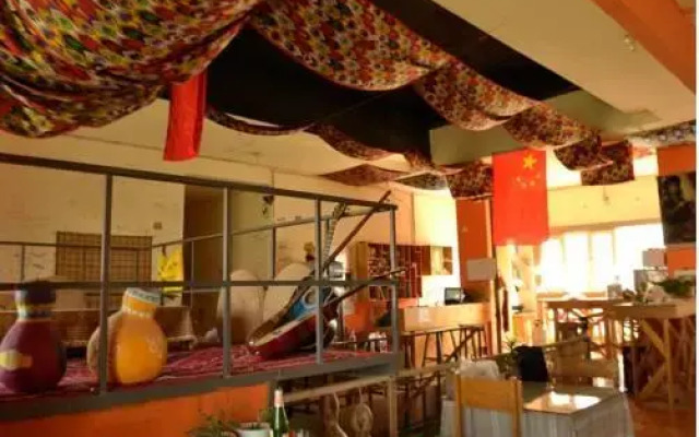 Mai Tian Youth Hostel