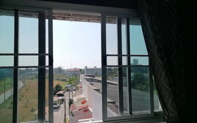 Karon Studio Apartment