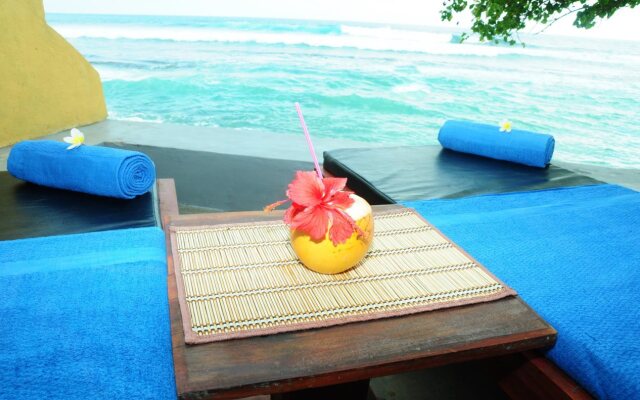 villa breeze thalpe