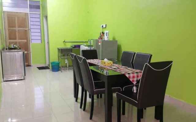 Noor Homestay