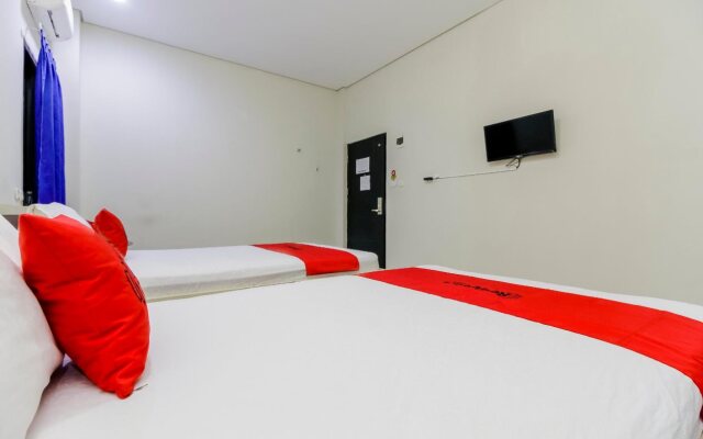 RedDoorz near Samarinda Central Plaza