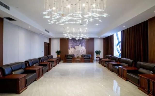 Hong Qing Lou Hotel