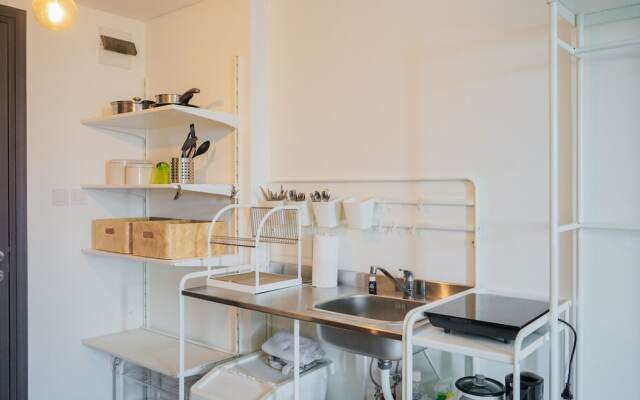 Minimalist Design Studio Apartment at Bintaro Icon