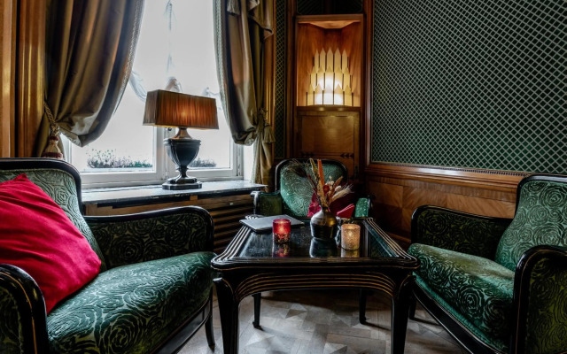 Hotel de Castillion