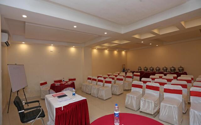 Capital O 9010 Hotel Railview