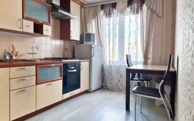 Razmestim on str. Heroes Tankograda bld. 65