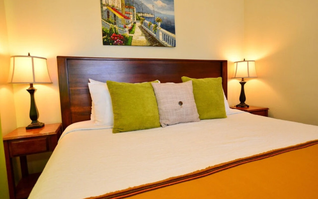 Coconut Row Boutique Hotel