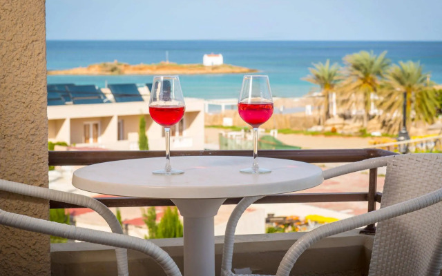 Primavera Beach Hotel