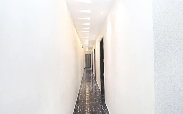 Hotel J Cruise by OYO Rooms