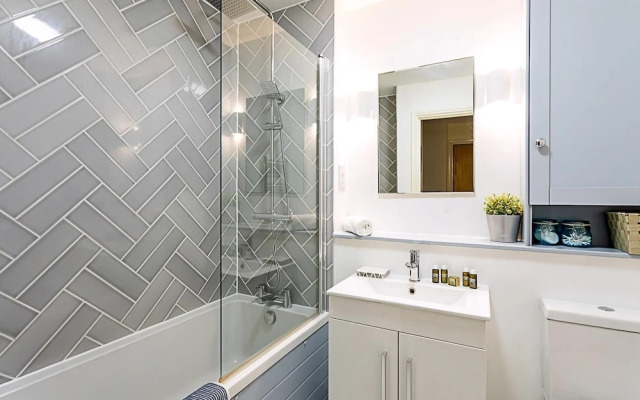 Bright Flat in Historic Whitechapel