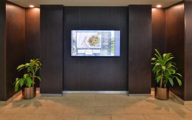 Courtyard Suwanee by Marriott