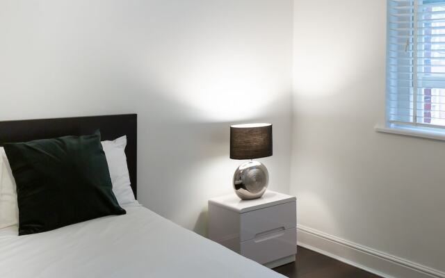 Chic Three Bed Shoreditch Gem Sleeps 8 A2