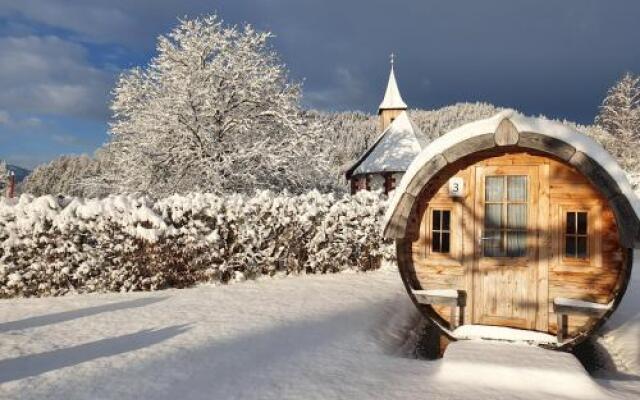 Schluga Spa Apartments & Mobile Homes