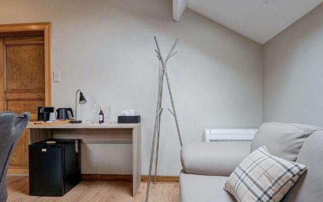B&B Alury