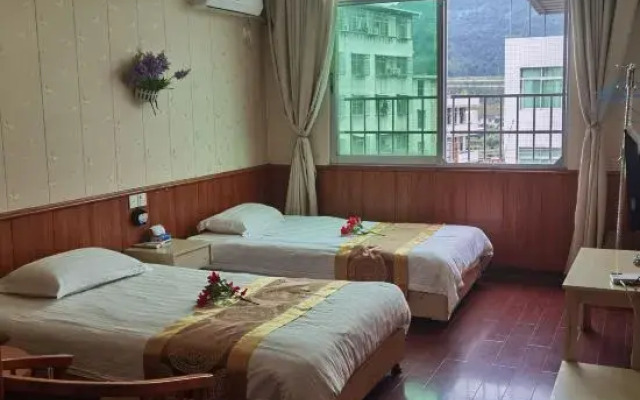 Nanjin Tulou Hotel