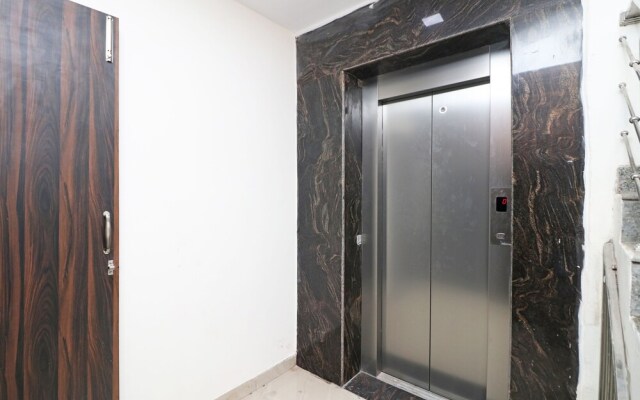 Nhu Phuc Hotel by OYO Rooms