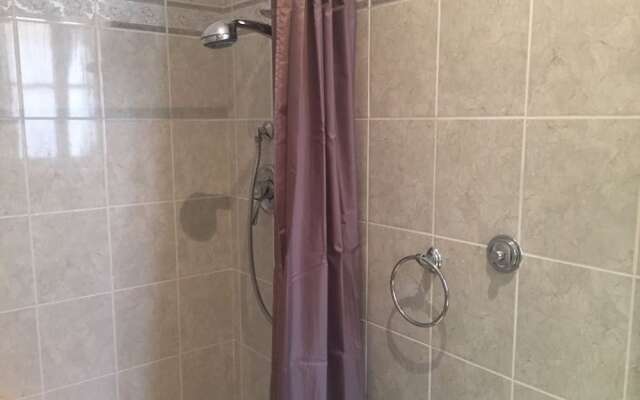 Al Canton Apartments