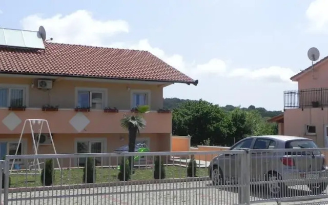 Apartments Bisić