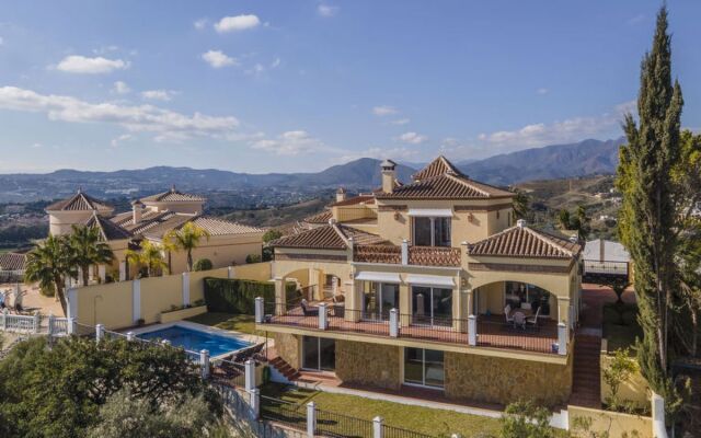 Holiday Home Villa Unica