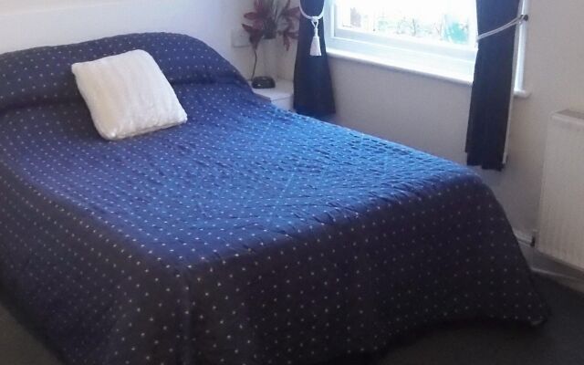 Ivydene Guest House