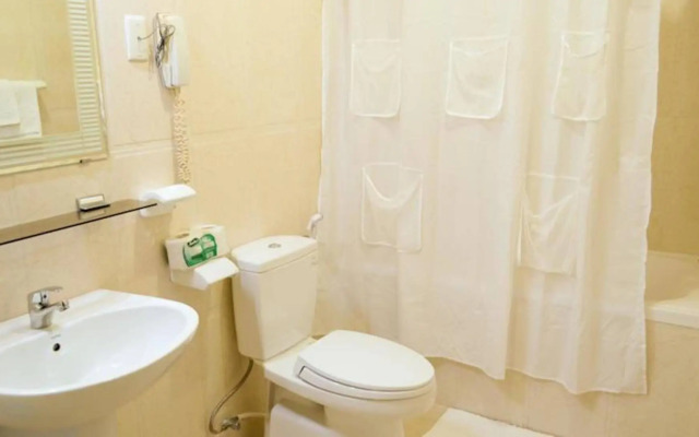 Lien Phuong Evergreen Hotel