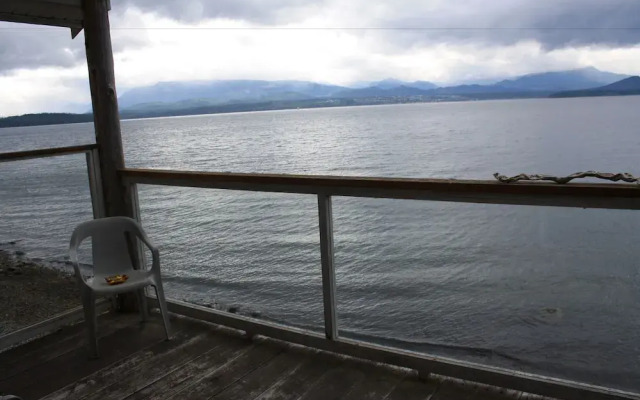 Orca Lodge