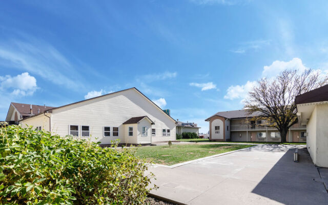 Colby Inn and Suites