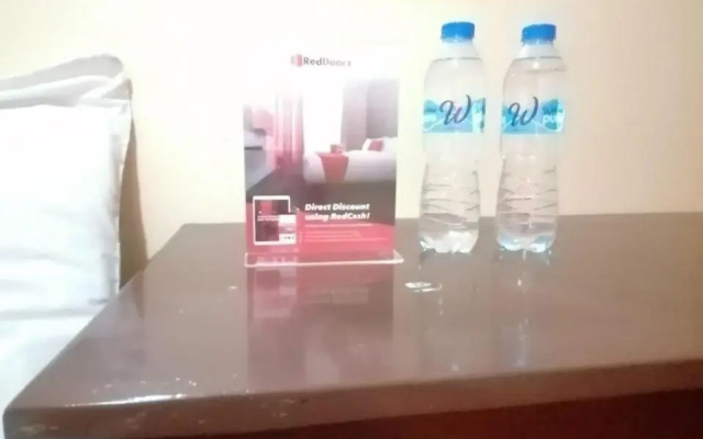 RedDoorz near SM Batangas City