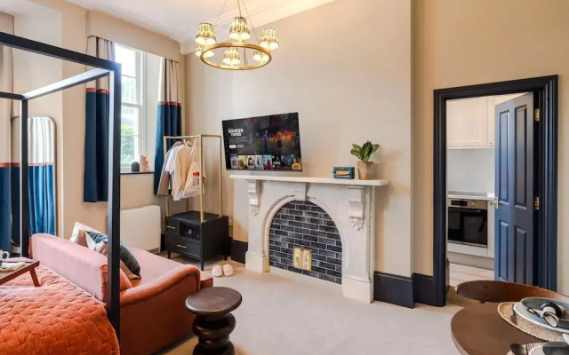 Your Apartment - Pembroke House