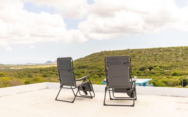 Modern 3-bed Apartment in Papaya Resort Curacao