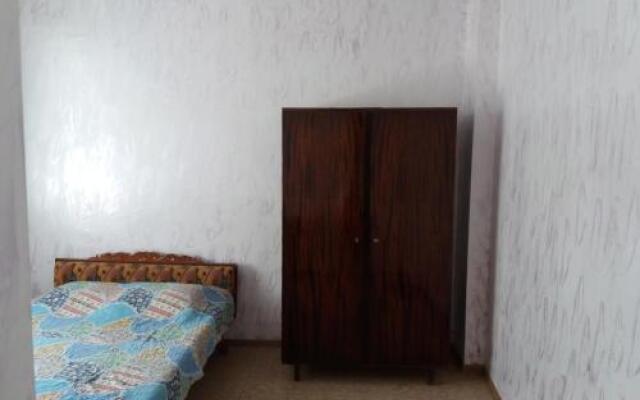 Room In 150M From Beach
