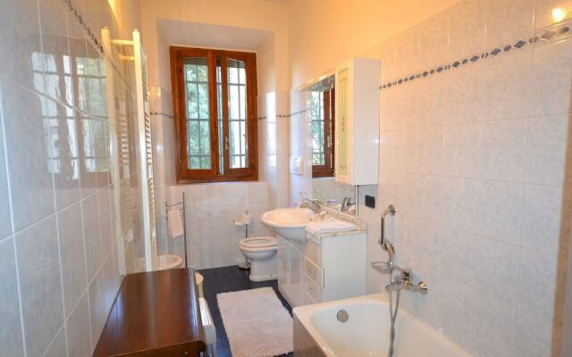 Charming Villa in Tuscany With Swimming Pool