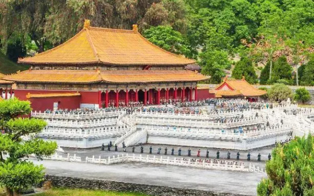 ZMAX Hotels Shenzhen Lianhuacun Metro Station