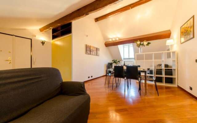 Hintown Privilege Flat