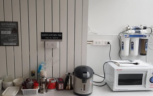 Citi Square by Battery Park