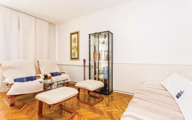 Amazing Home in Malinska With Wifi and 6 Bedrooms