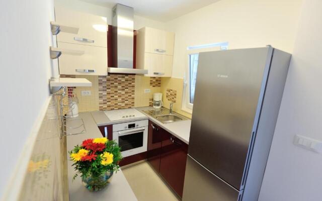 Apartments Villa WhiteHouse