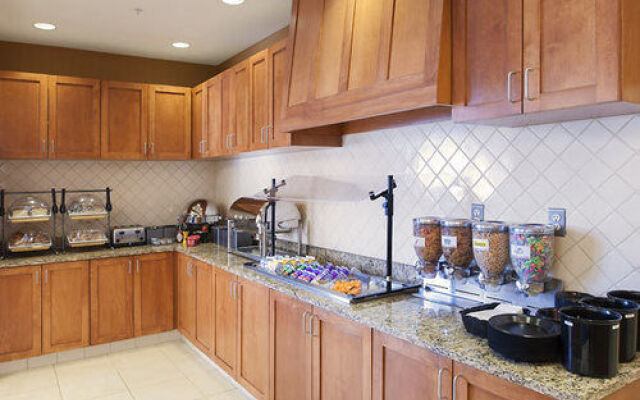 Residence Inn Holland