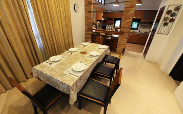 Punnapha Pool Villa  Pattaya