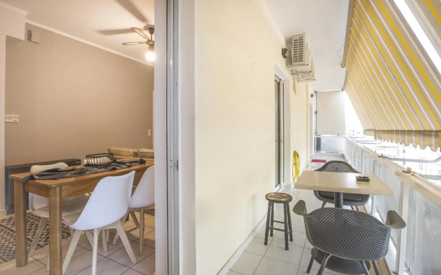 Francis Getaway in Pireaus