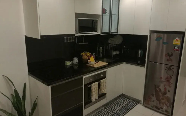 Wong Amat Tower - 65 SQM 1 BR Suite