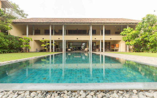 Villa Saffron Hikkaduwa