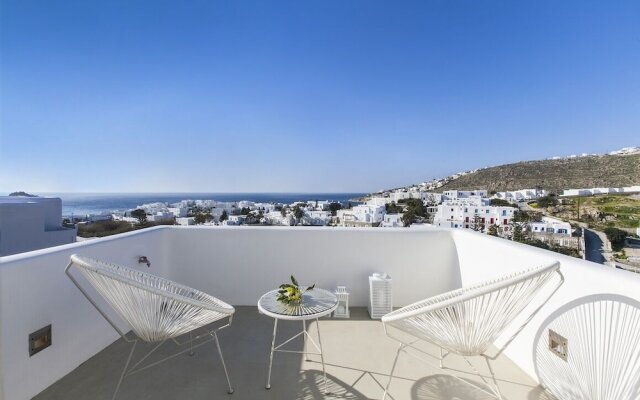 Villa Blue - White by Thea-concept