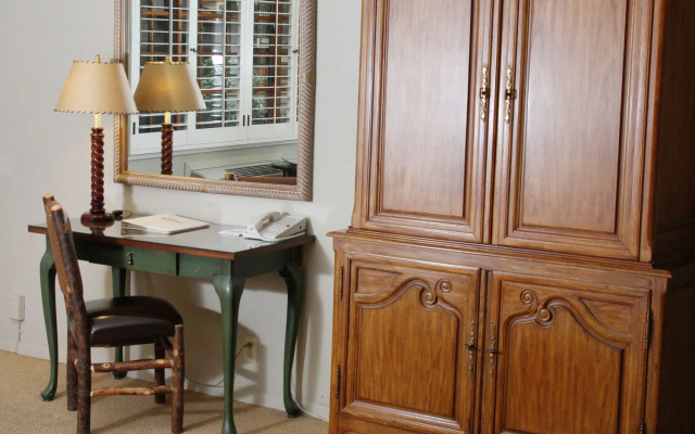 The Lodge at Riverside